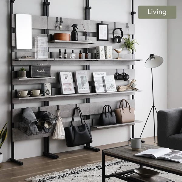 壁面を自分仕様にカスタマイズできる楽しさを。（リビング）